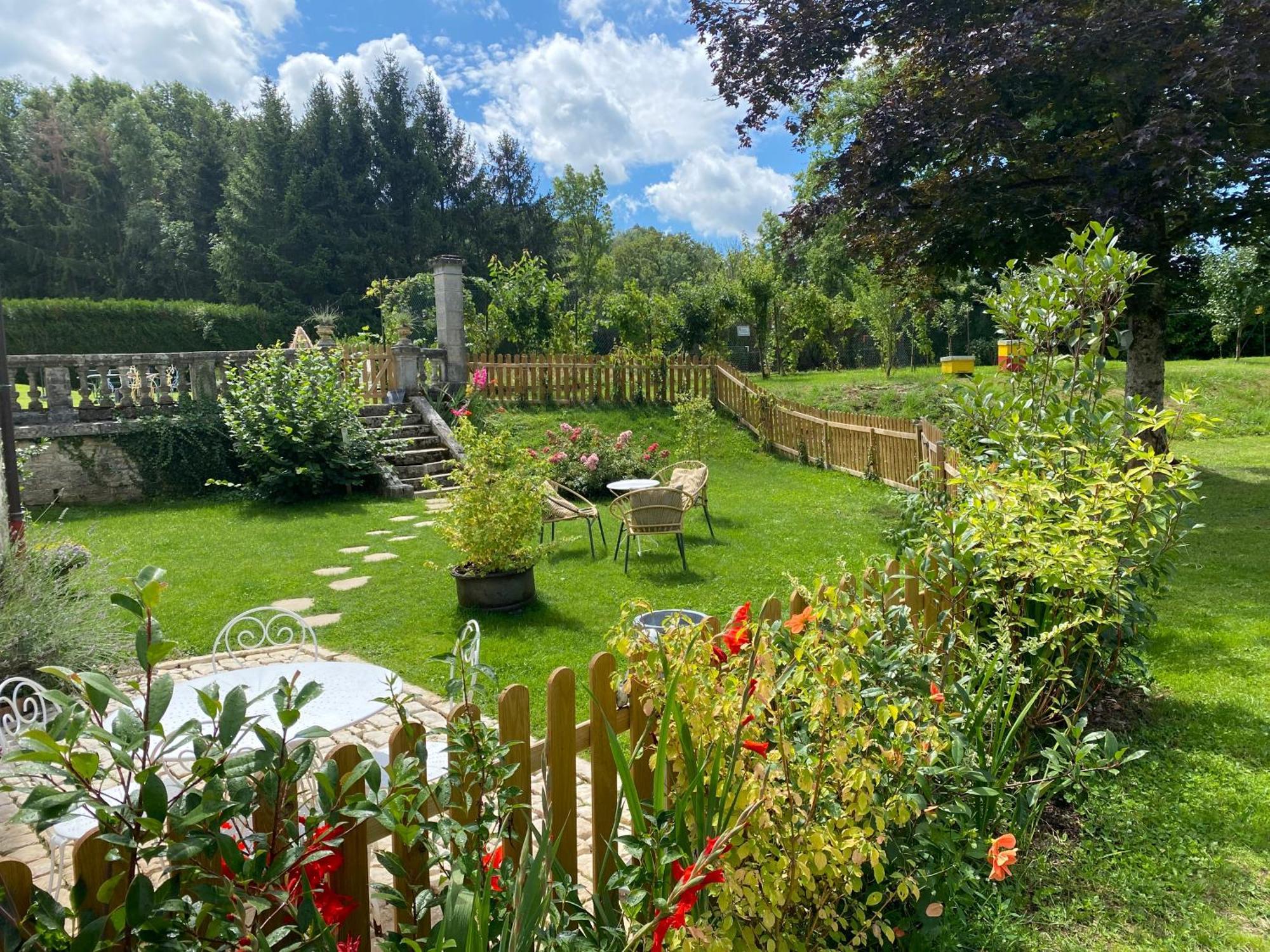 Bed and Breakfast Le Colombier De Malpas Quingey Exterior foto