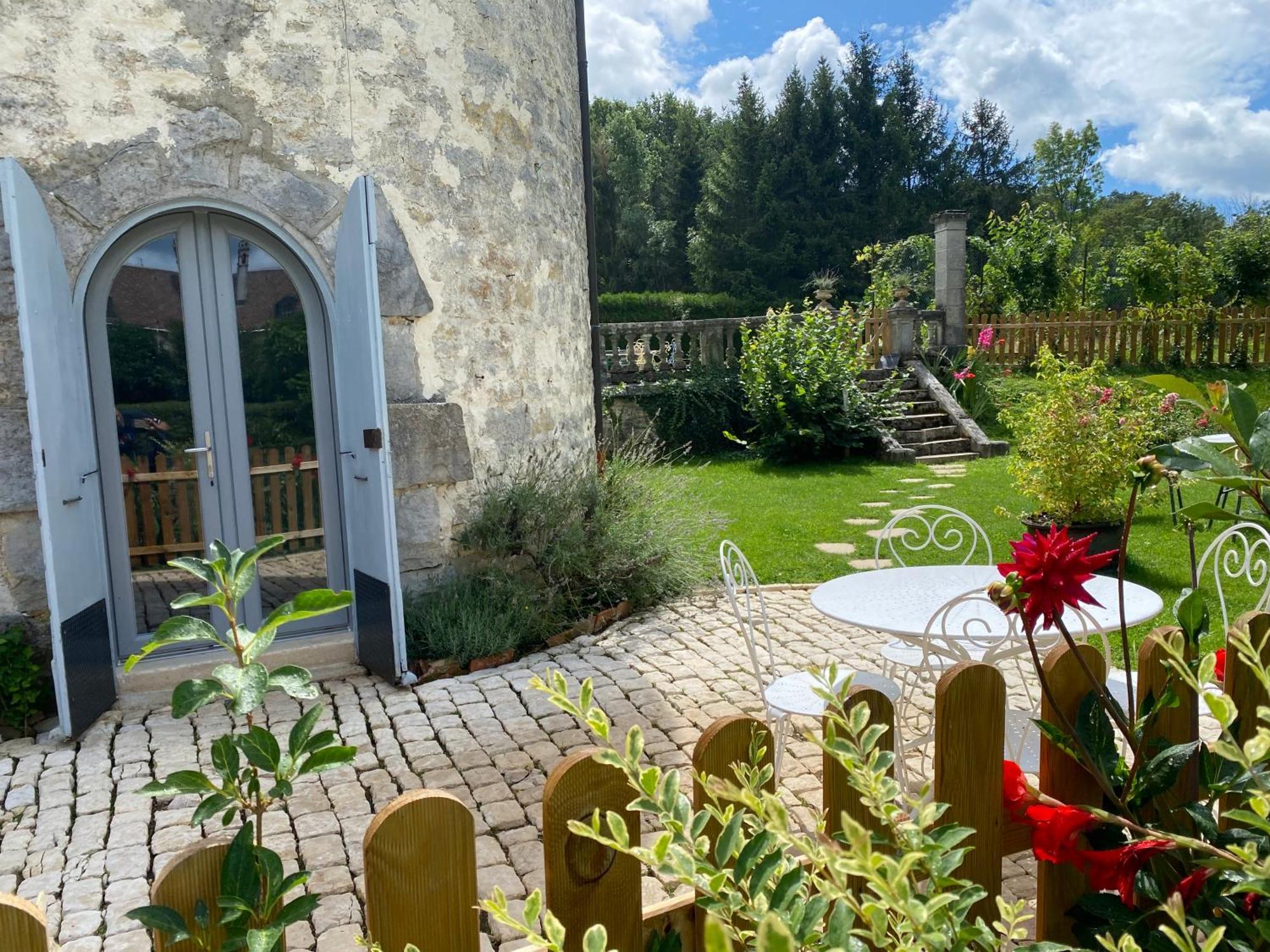 Bed and Breakfast Le Colombier De Malpas Quingey Exterior foto